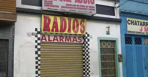 AR CAR AUDIO AR CAR AUDIO